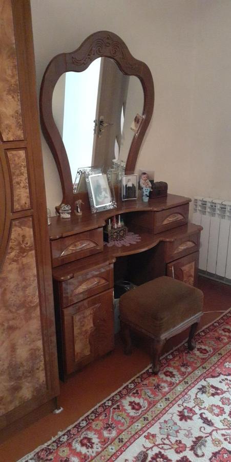 Guest House Otilia Ґюмрі Екстер'єр фото