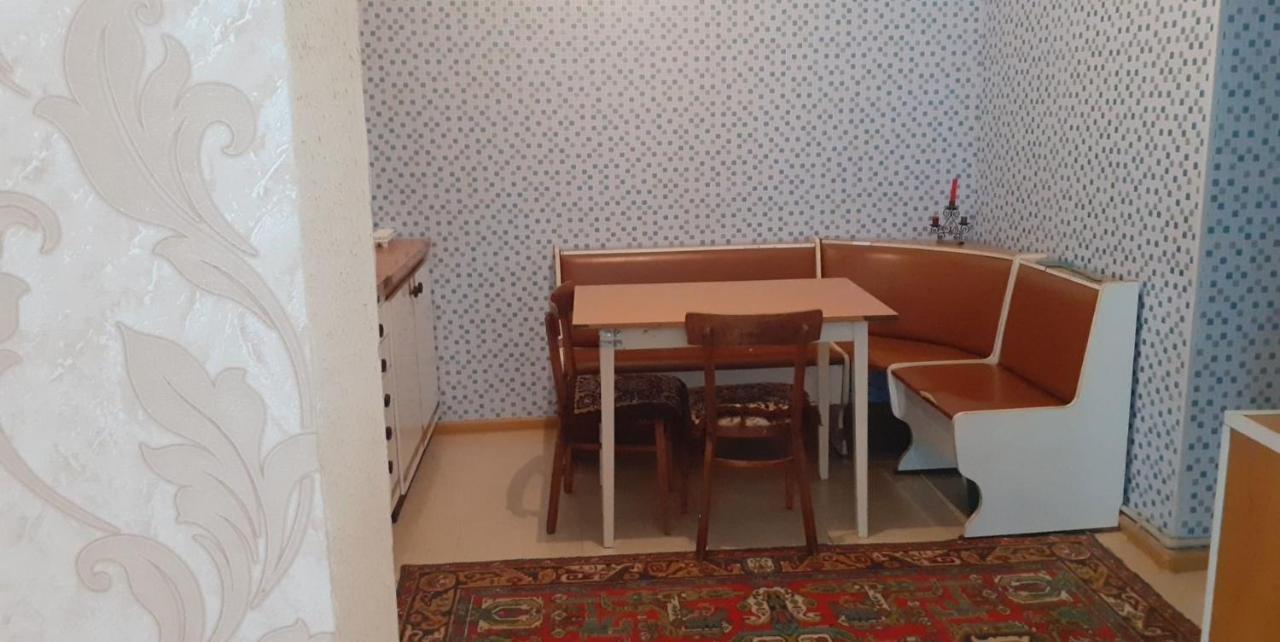 Guest House Otilia Ґюмрі Екстер'єр фото